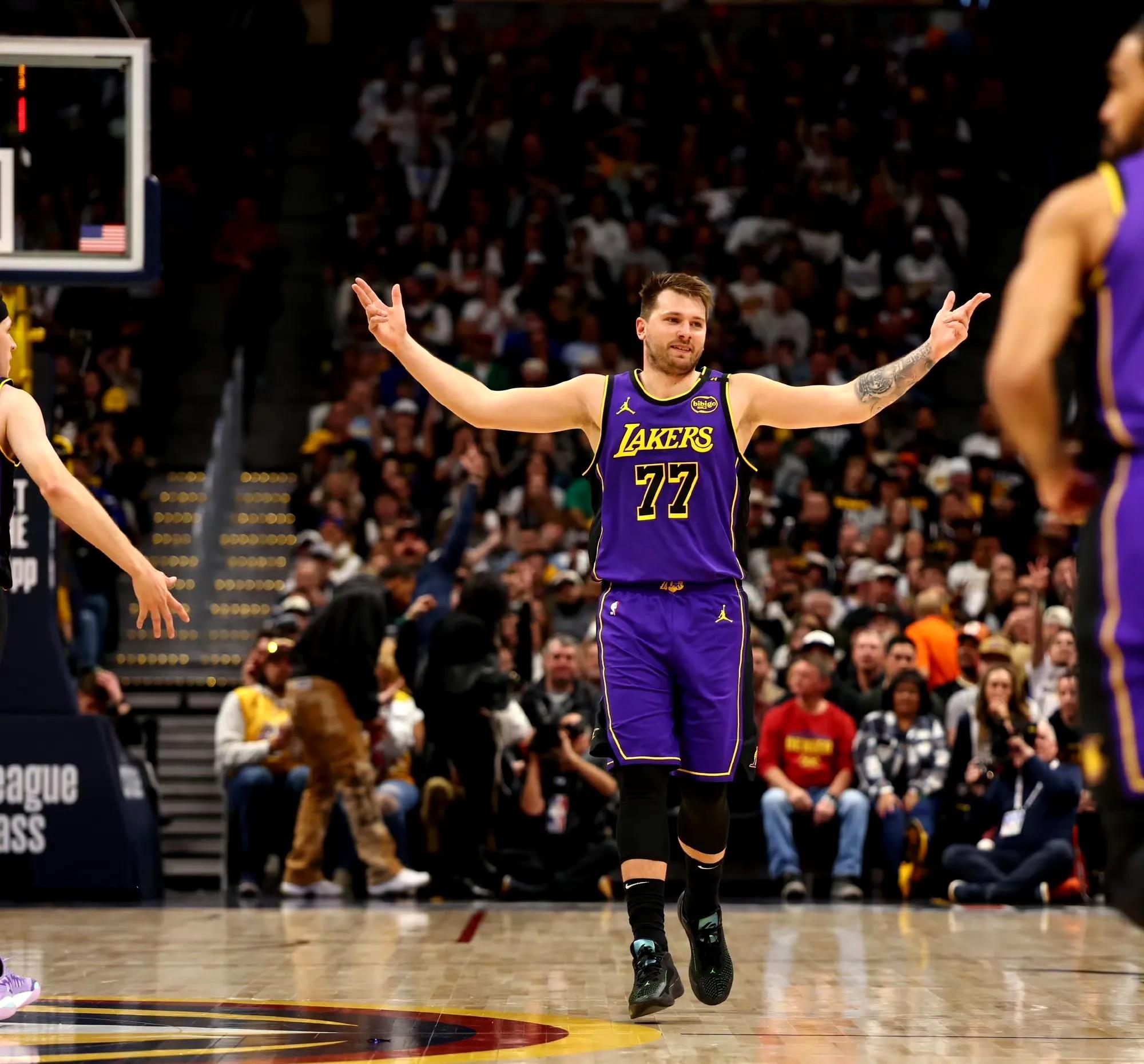 东契奇意外战胜中国队，表现优异引爆全场！星空体育官网下载入口