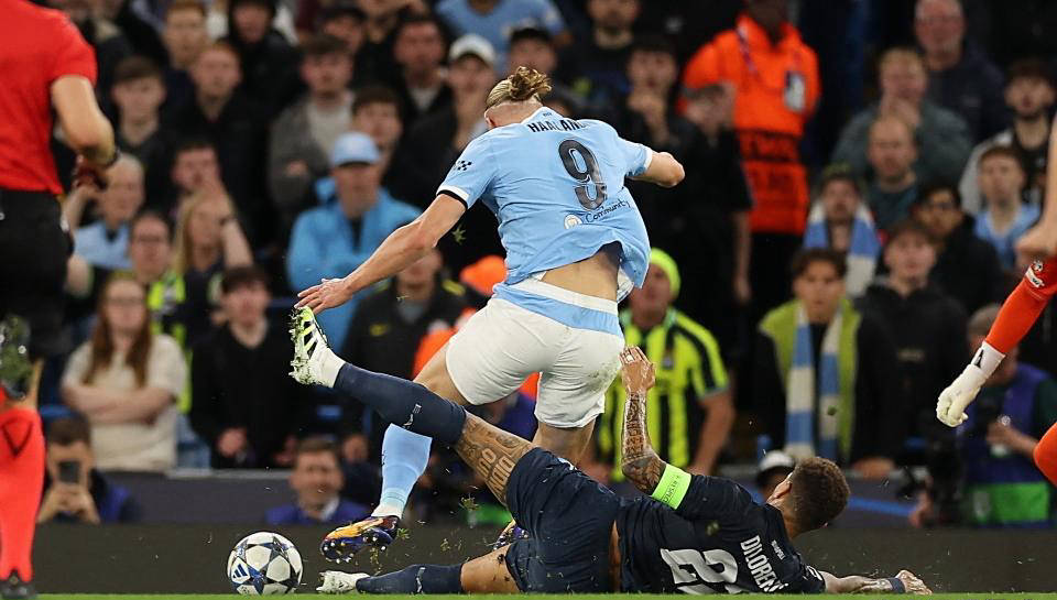 关于赛后突围战来临；曼城围绕欧超杯状态回暖；信心回归；高层口径保持一致的信息星空体育中国