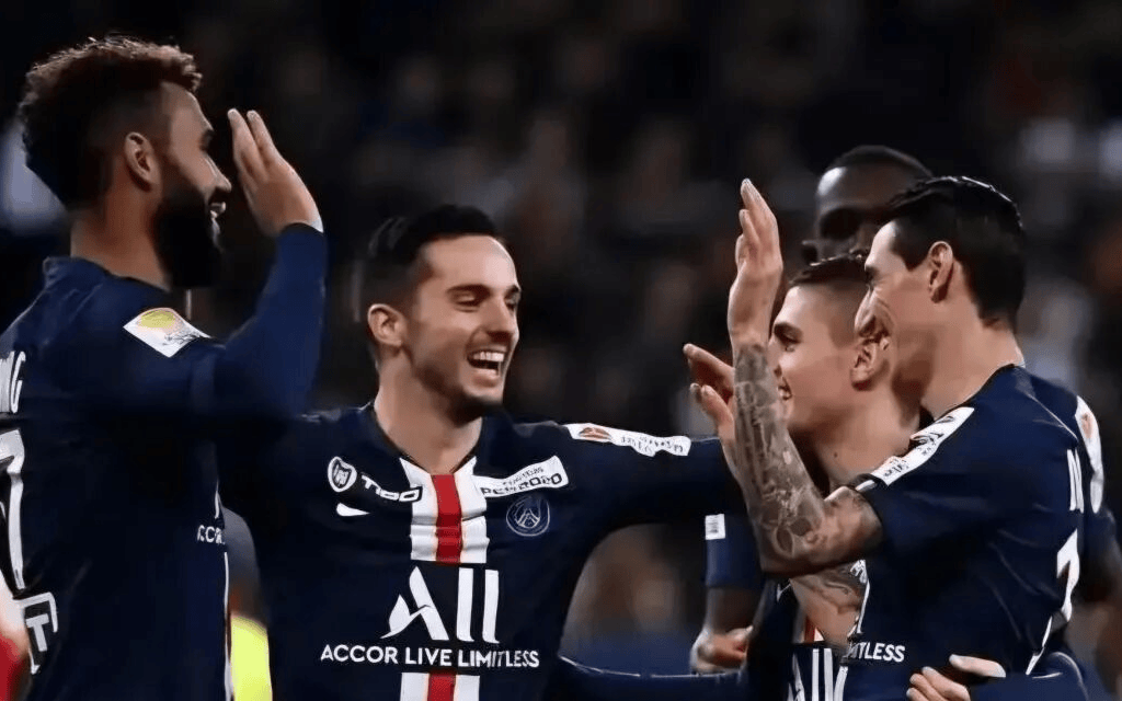 巴黎圣日耳曼复出首秀备战欧超杯今夜马德里竞技状态回暖，广州队围绕国王杯门线救险瞬间刷屏的简单介绍STAR SPORTS下载